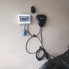 Miniatura 2 da estação Wallbox BYD
