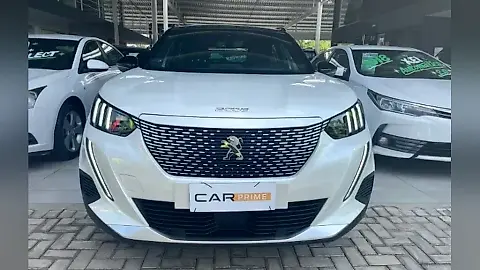 Foto de um peugeot e-2008