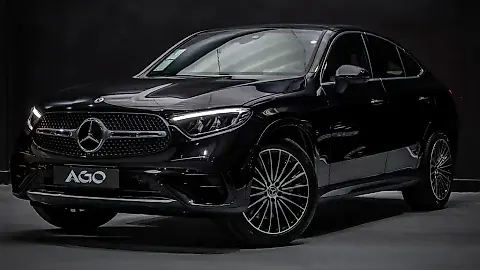 Foto de um mercedes glc 300e