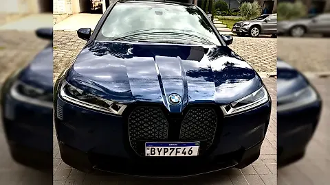 Foto de um bmw ix