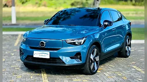 Foto de um volvo c40 recharge