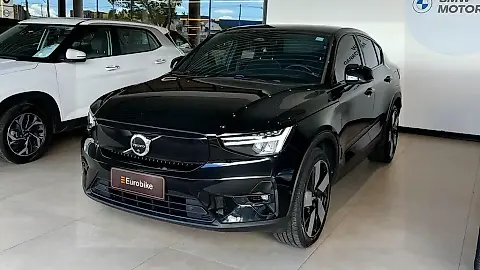 Foto de um volvo c40 recharge