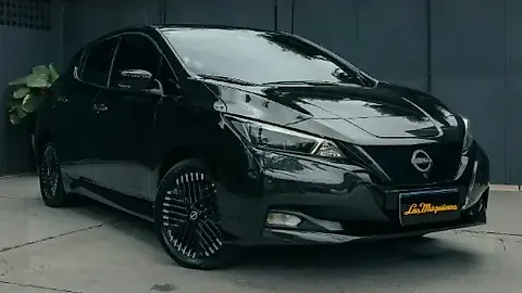 Foto de um nissan leaf