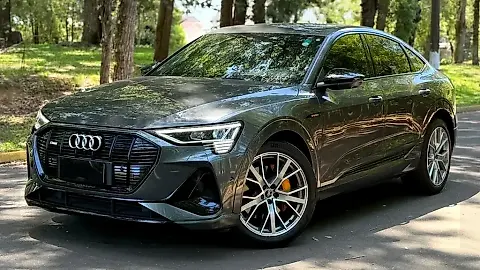 Foto de um audi e-tron