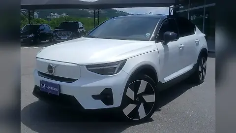 Foto de um volvo c40 recharge
