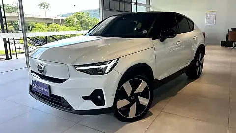 Foto de um volvo c40 recharge