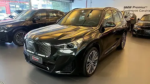 Foto de um bmw ix1