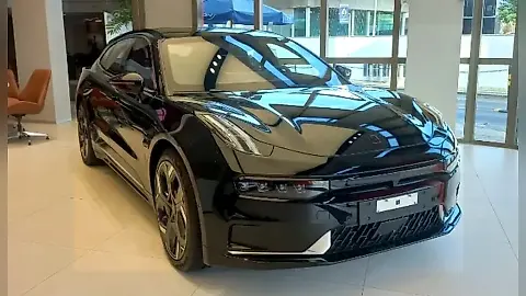 Foto de um zeekr 001