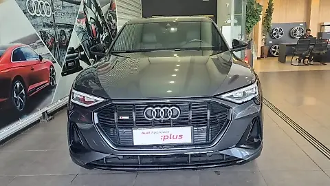 Foto de um audi e-tron sportback