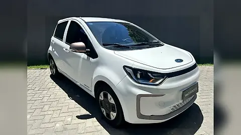 Foto de um jac e-js1