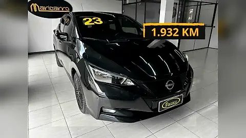 Foto de um nissan leaf