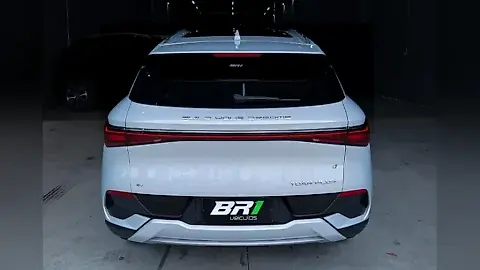 Foto de um byd yuan plus