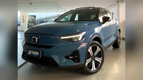 Foto de um volvo xc40 recharge