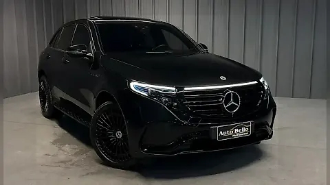 Foto de um mercedes eqc400