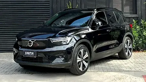 Foto de um volvo xc40 recharge