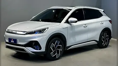 Foto de um byd yuan plus