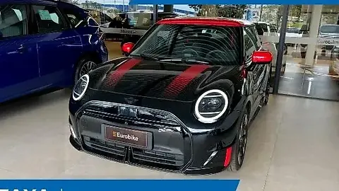 Foto de um mini cooper se