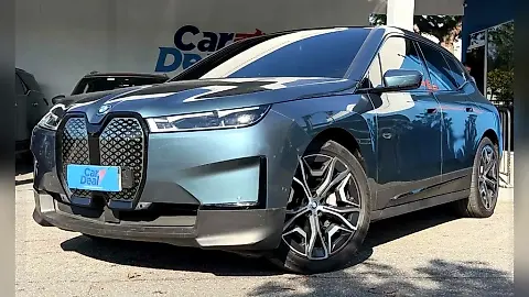 Foto de um bmw ix