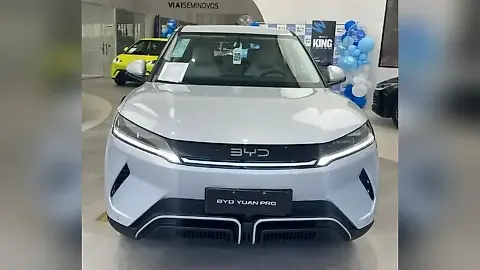 Foto de um byd yuan pro
