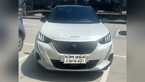 Foto de um peugeot e-2008