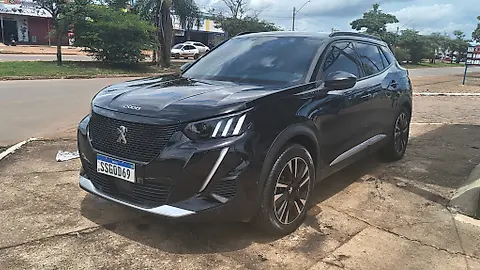 Foto de um peugeot e-2008