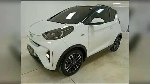 Foto de um chery eq1