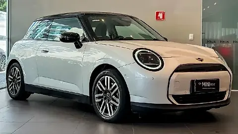Foto de um mini cooper se