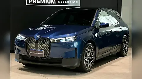 Foto de um bmw ix