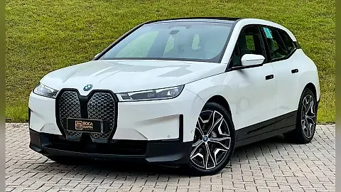 Foto de um bmw ix