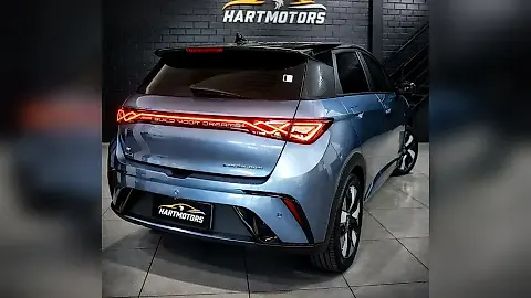 Foto de um byd dolphin plus