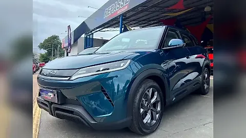 Foto de um byd yuan pro