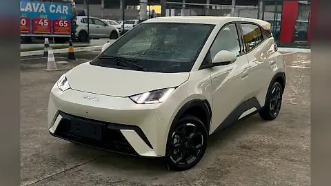 Foto de um byd dolphin mini