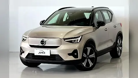 Foto de um volvo xc40 recharge