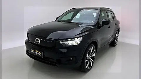 Foto de um volvo xc40