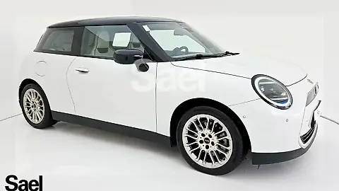Foto de um mini cooper se