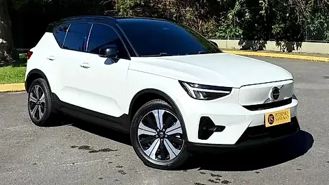 Foto de um volvo xc40 recharge