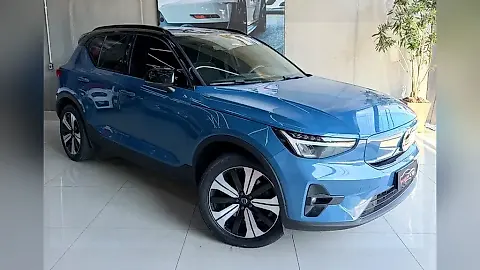 Foto de um volvo xc40 recharge