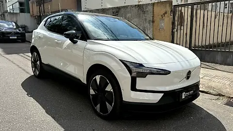 Foto de um volvo ex30