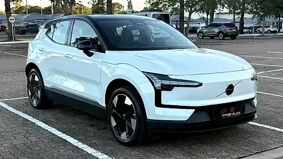 Foto de um volvo ex30