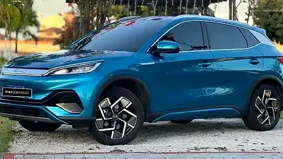 Foto de um byd yuan plus