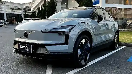 Foto de um volvo ex30