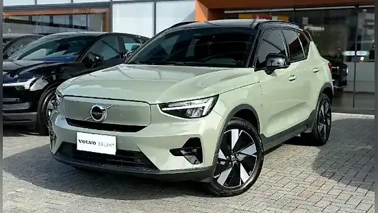 Foto de um volvo xc40 recharge