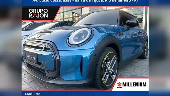 Foto de um mini cooper se