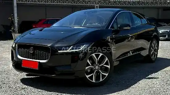 Foto de um jaguar i-pace