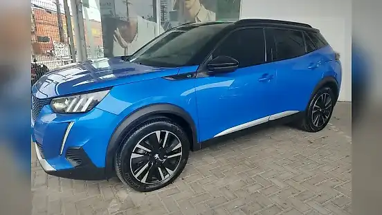 Foto de um peugeot e-2008