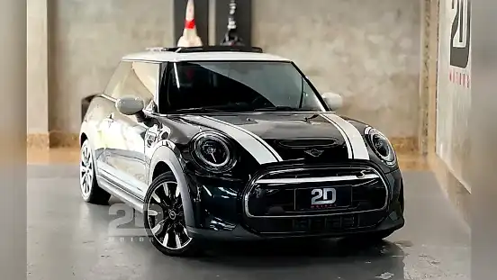 Foto de um mini cooper se