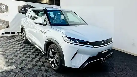 Foto de um byd yuan plus
