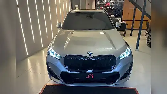 Foto de um bmw ix1