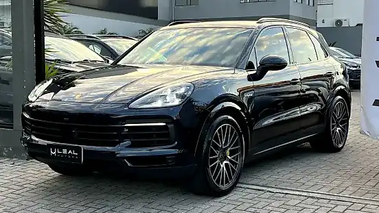 Foto de um porsche cayenne