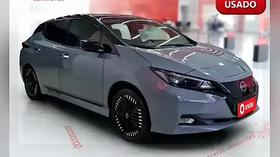 Foto de um nissan leaf